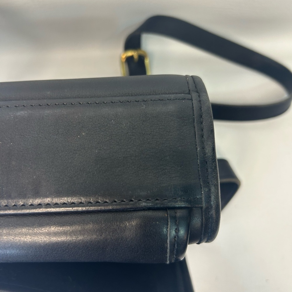 Coach Vintage 9812 Ridgefield Flap
Turn Lock Crossbody Leather Bag Black
USA - Picture 6 of 16